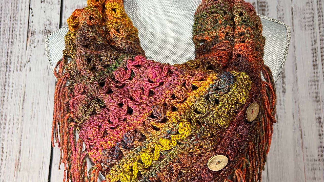 Crochet this BEAUTIFUL cowl | Red Heart ROLL WITH IT mELANGE Yarn crochet cowl