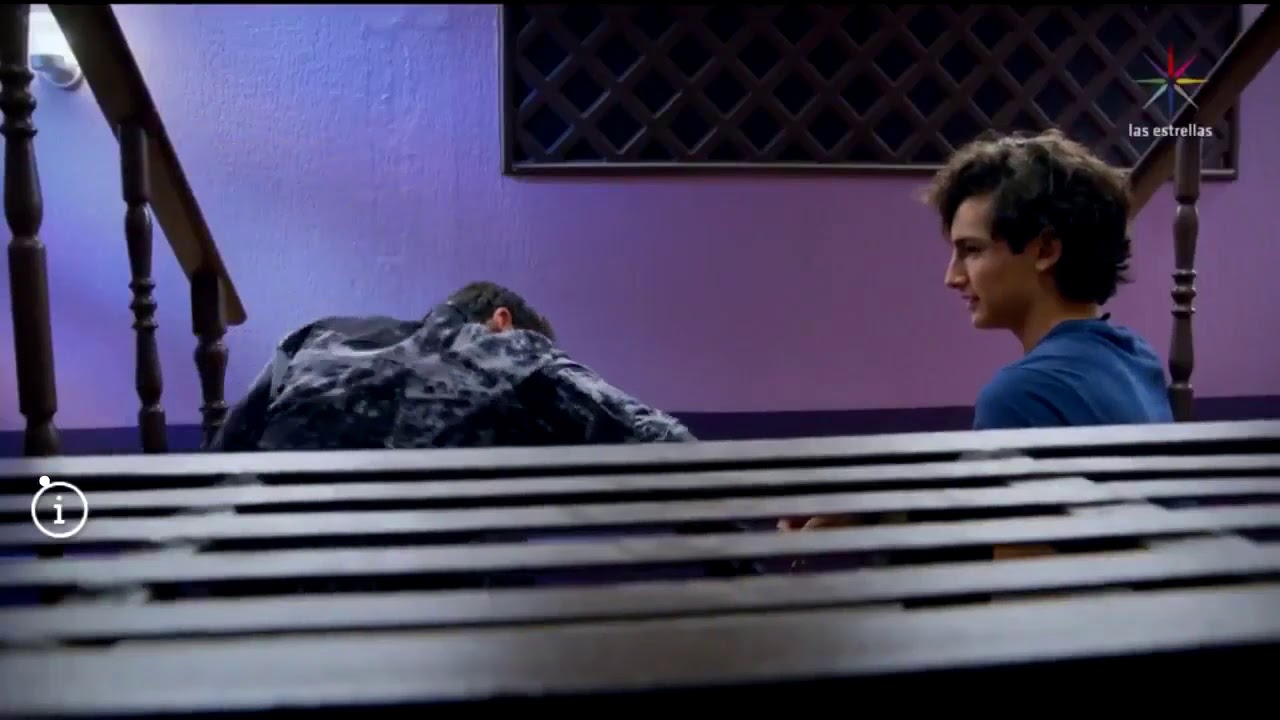 &iexcl;Aris y Temo casi se besan! - MMTMF2