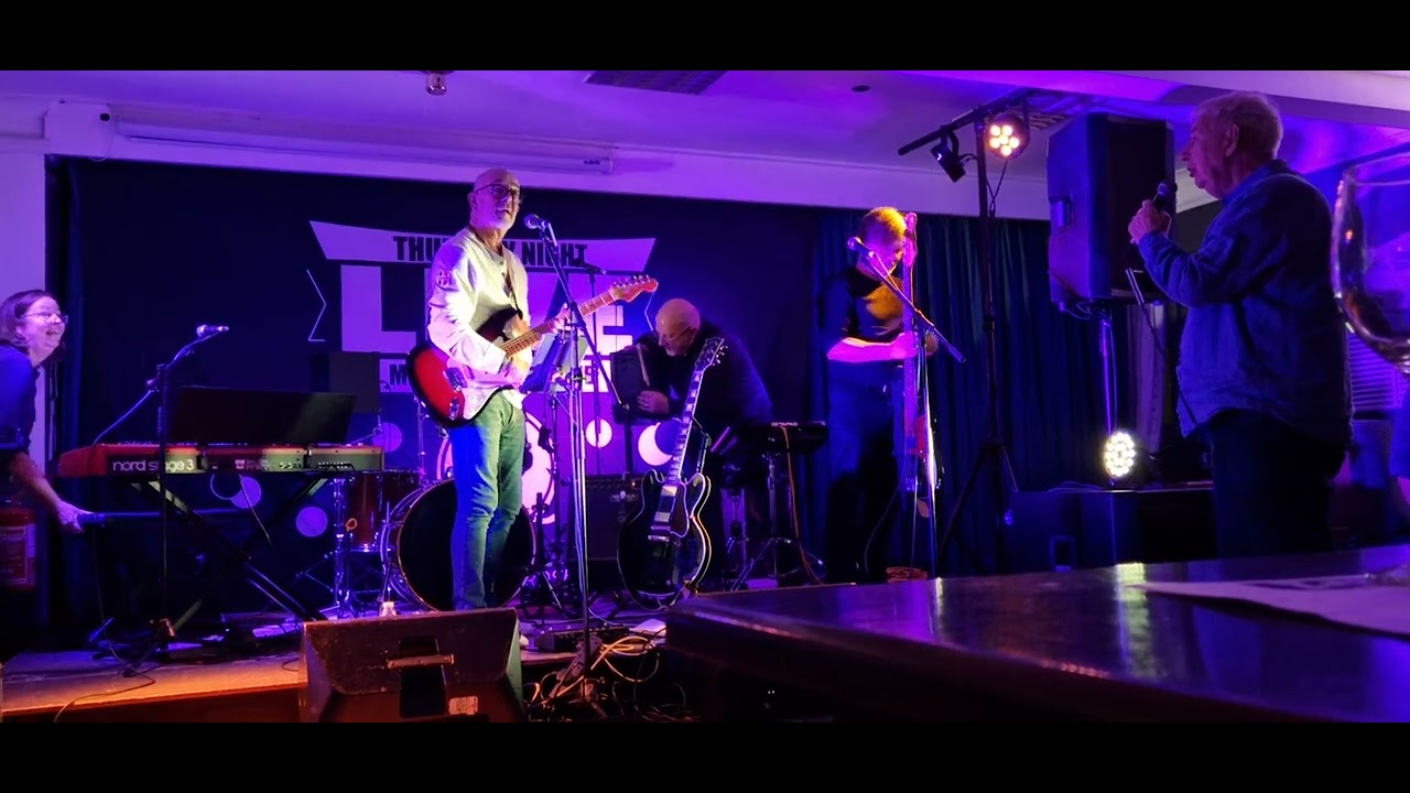 Nick Dutton blues band @ Thursday night live(2)