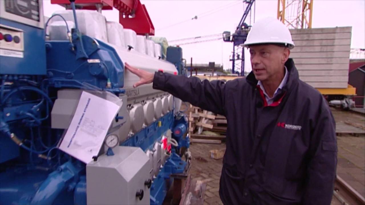 Scheepsmotor plaatsten door Koedood marine group| binnenvaart