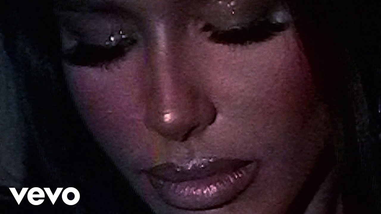 Chxrry - Favorite Girl (Lyric Video) ft. Offset