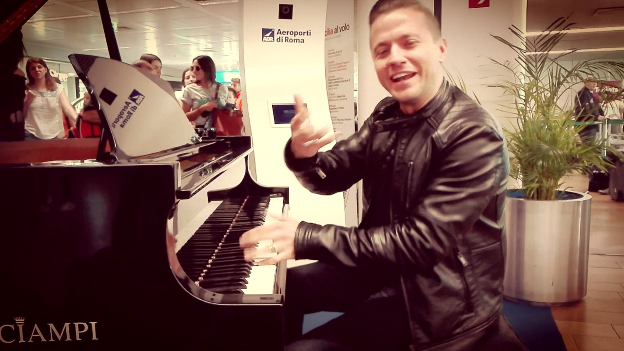Un piano nell'aeroporto di Roma Fiumicino  - Matthew Lee plays back again in Fiumicino Airport!