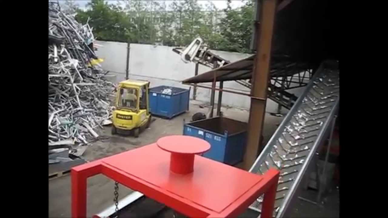 Aluminum profiles recycling plant