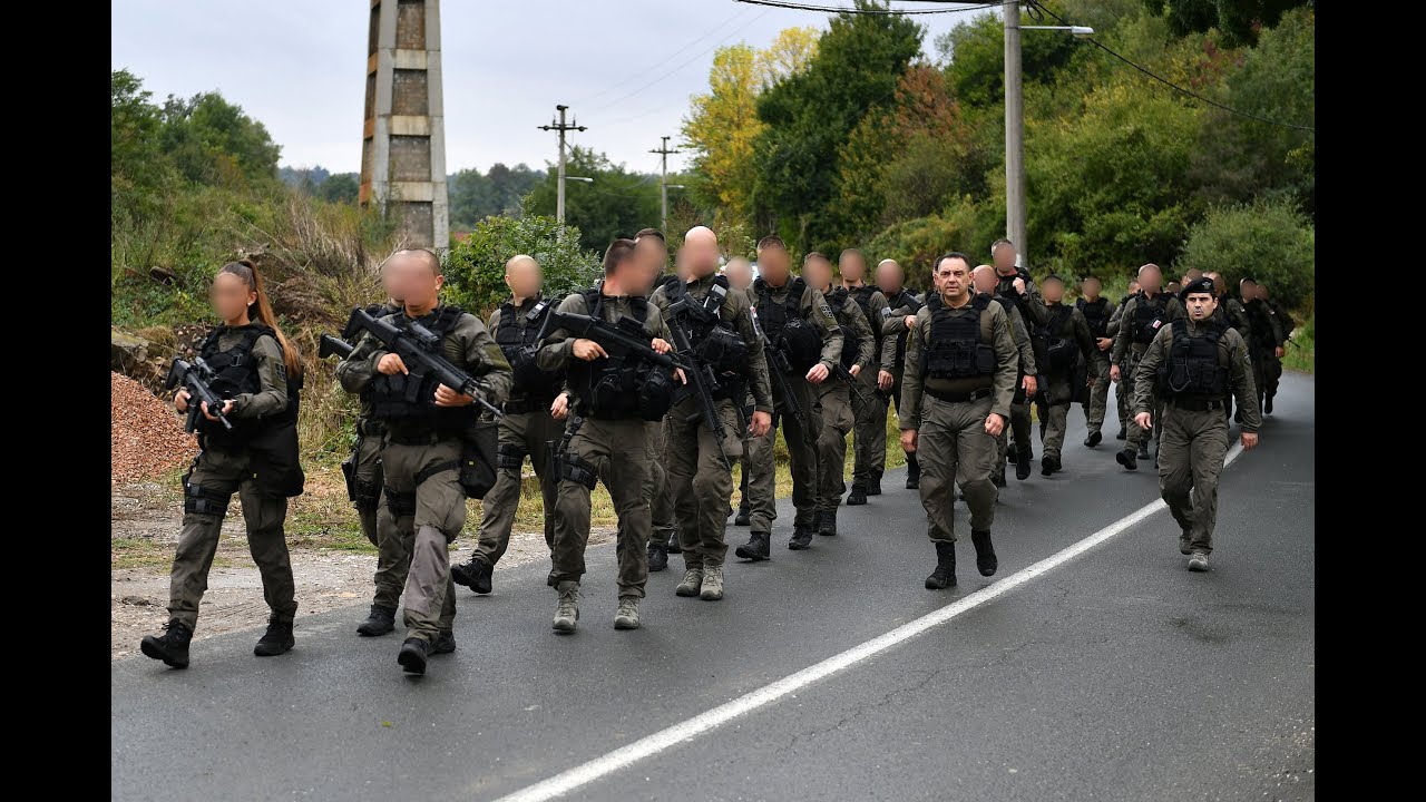 Kondicioni marš pripadniка Bataljona vojne policije specijalne namene „Kobre