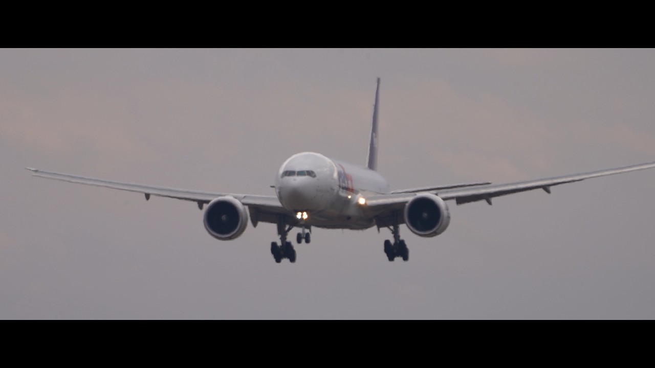 #planespotting#narita Japan. 34R#arrivals Fedex#b777 Parata A330 edited with music.