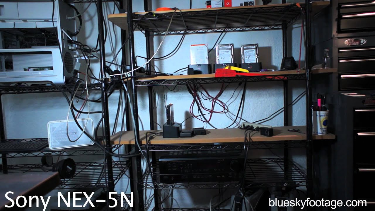 Sony NEX 5N vs HDR CX700 low light test review morie compare