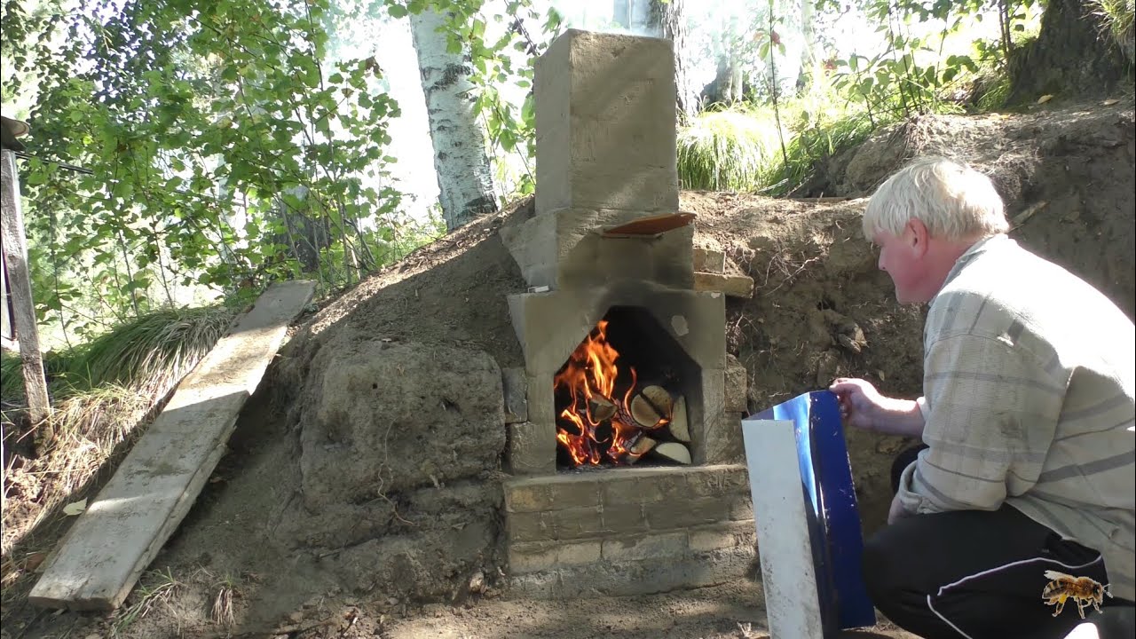 Пасека на связи. Сложили печь, печём хлеб.