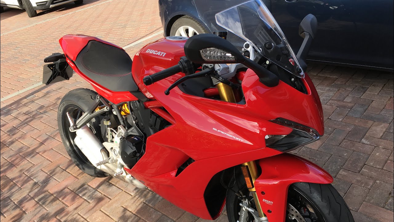 52 - Ducati Supersport Mirrors and Paniers