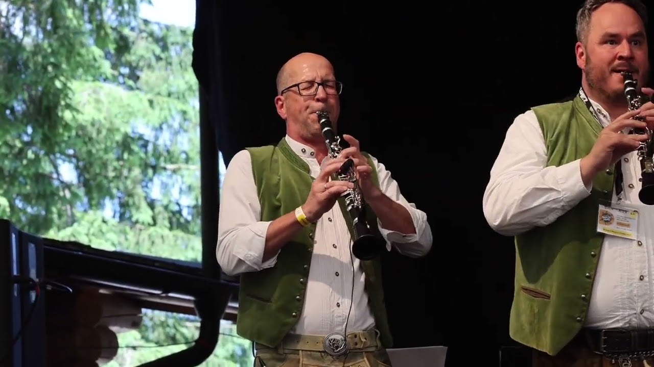 Amselbrüder - Dennis Nussbeutel und seine Musikanten (D)