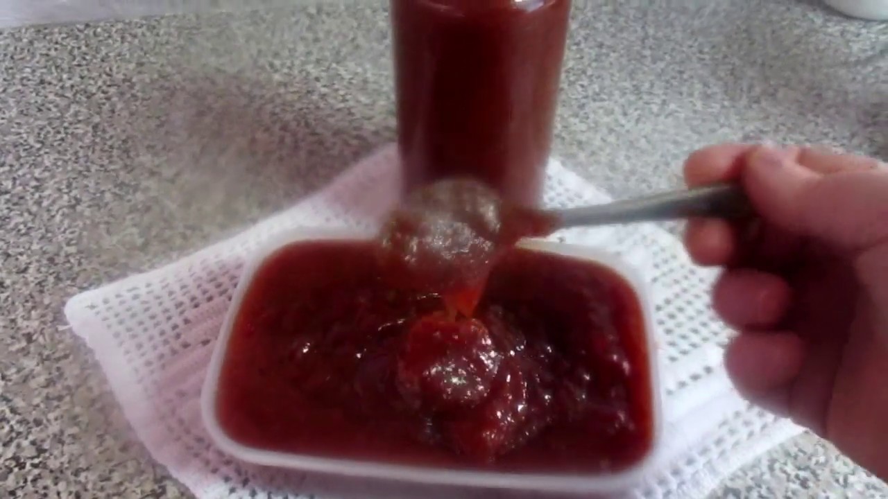 Doce ou geleia de Nesperas fruto da época