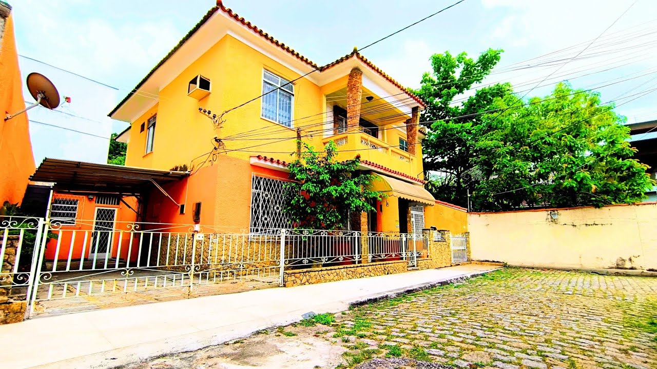 Casa 4 Quartos A Venda No Méier, RJ. 