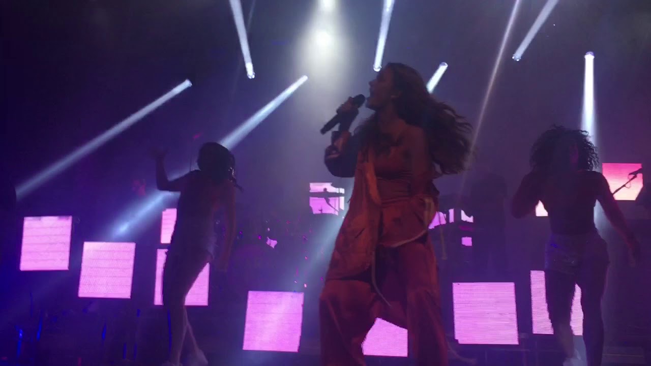 Zara LarssonFull Concert Part 1