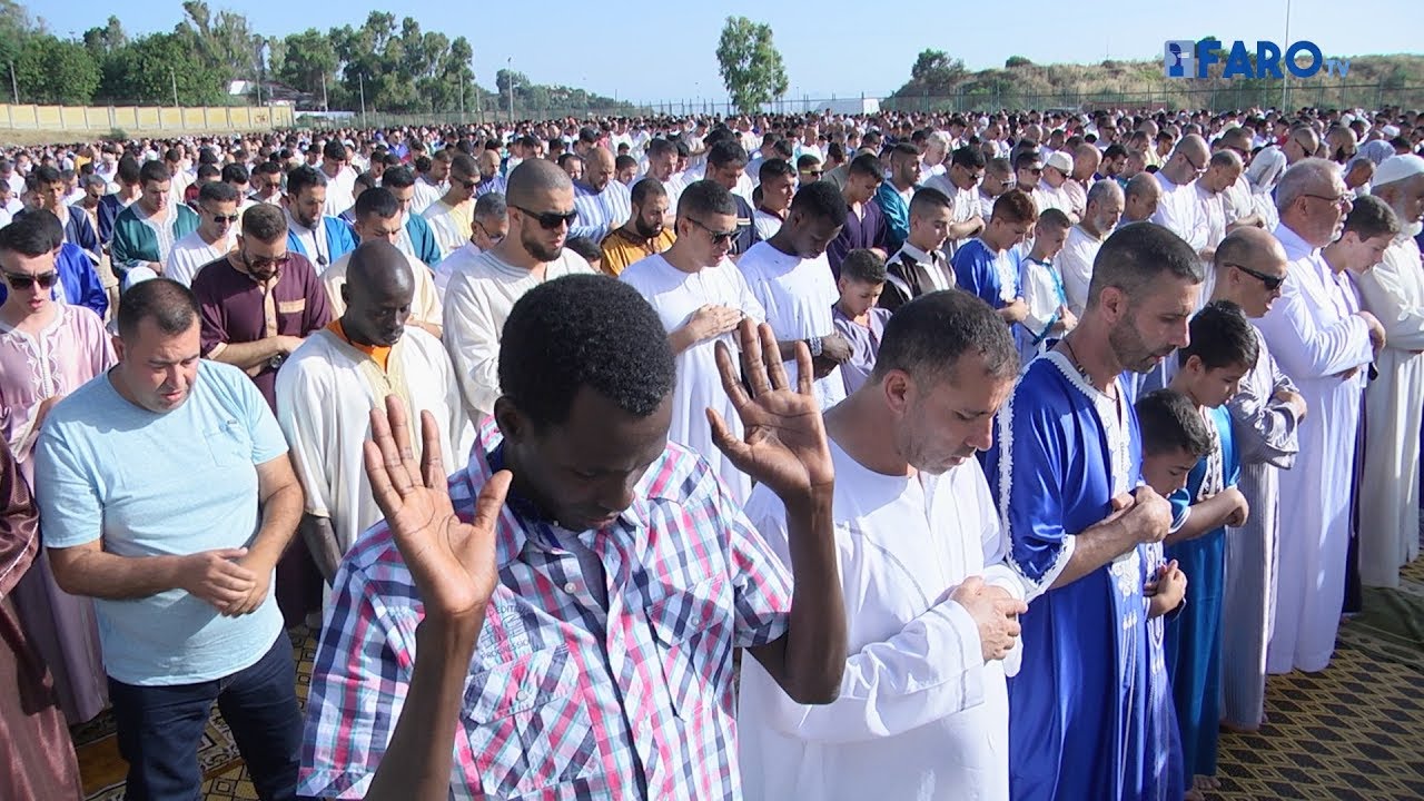 Rezo por el final de Ramadán con el deseo de que sea no laborable