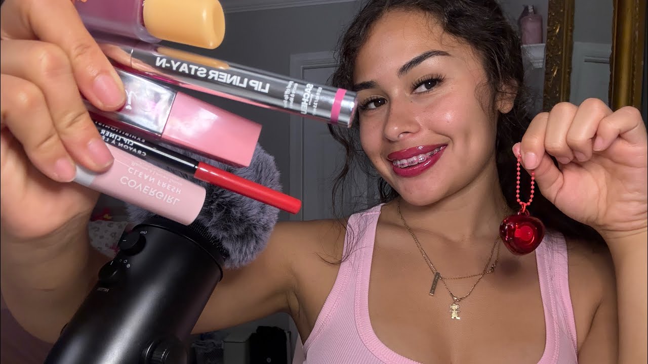 asmr : lipgloss / lipstick application 