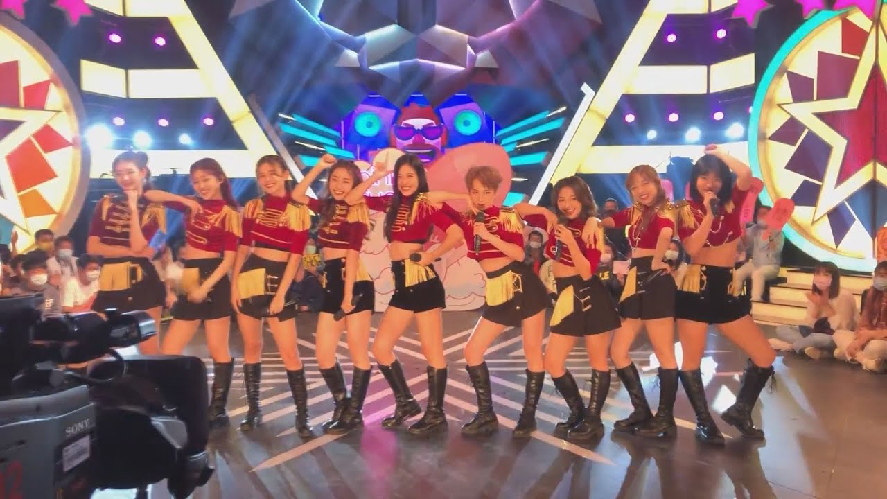 【現場版】PINK FUN大熱門初舞台《我又初戀了》+《粉紅炸彈》！超嗨現場演出～滿滿讓人LOVE的超能力！！【綜藝大熱門】