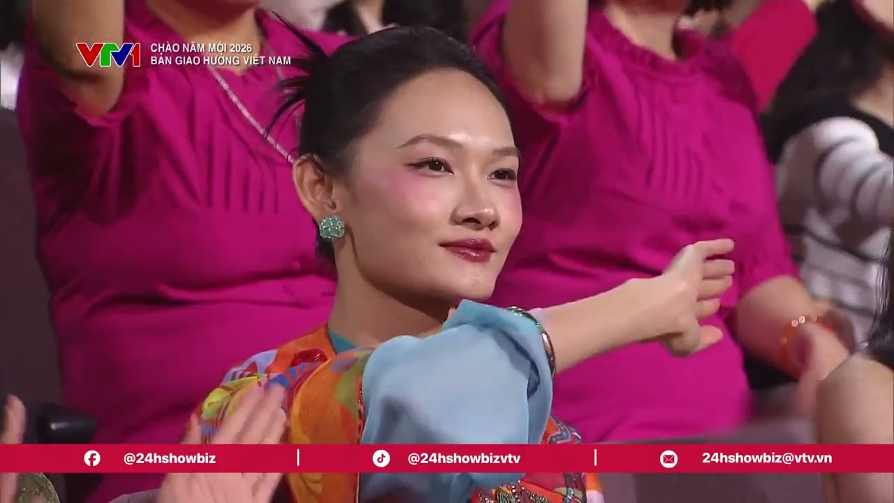 Không khỏi xúc động khi nghệ sĩ ba miền Bắc - Trung - Nam hòa giọng ca khúc CHUNG MÁI NHÀ VIỆT NAM