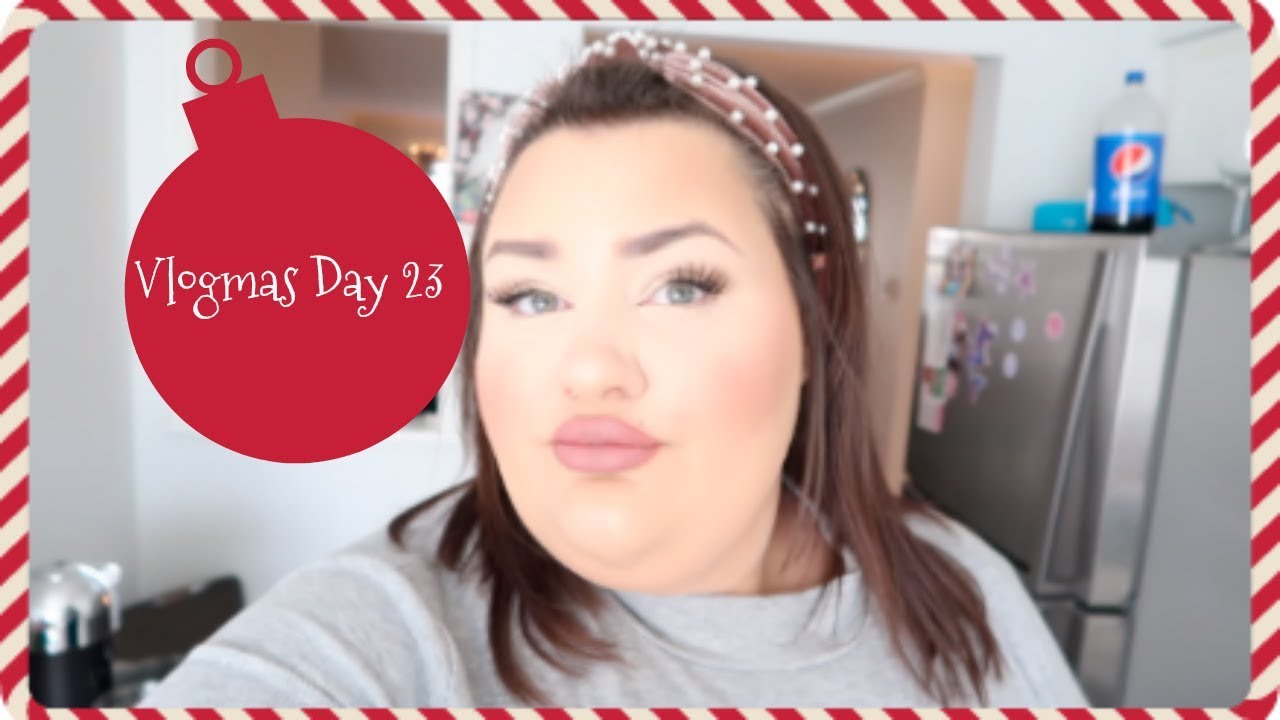 Vlogmas Day 23⎢Wine Bar & Baking More Cookies! 🎄