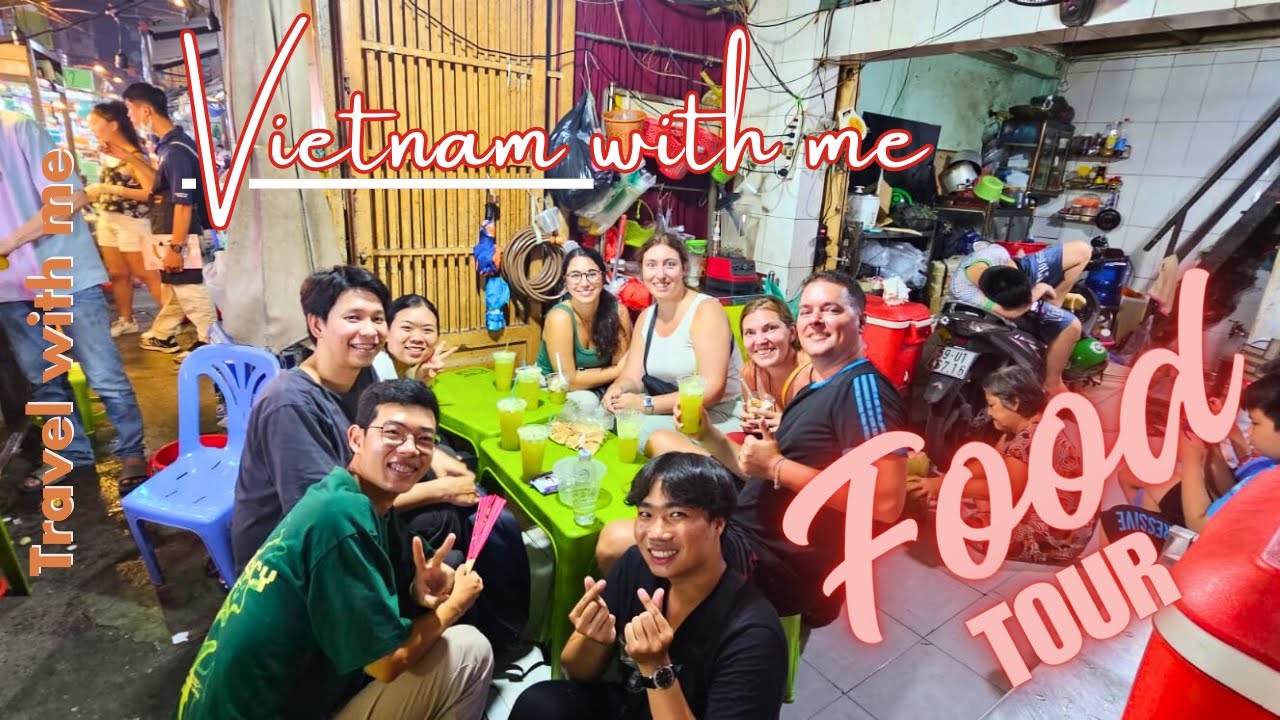 Motorbike Foodie Adventure in HO CHI MINH CITY!