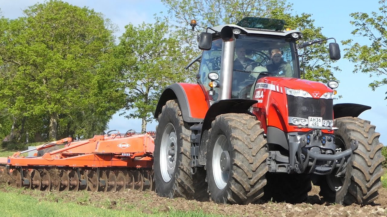 Massey Ferguson 8737 w/ HUGE Pipe Cultivating the Field w/ Kuhn Discover XL | Danish Agri