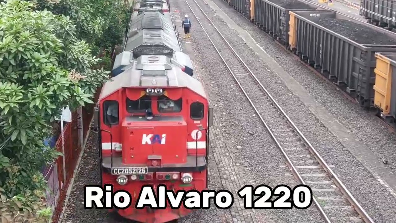 Lokomotif kereta api langsiran lokomotif CC 205 - CC 202 di stasiun Tarahan 🥶🔥🔰