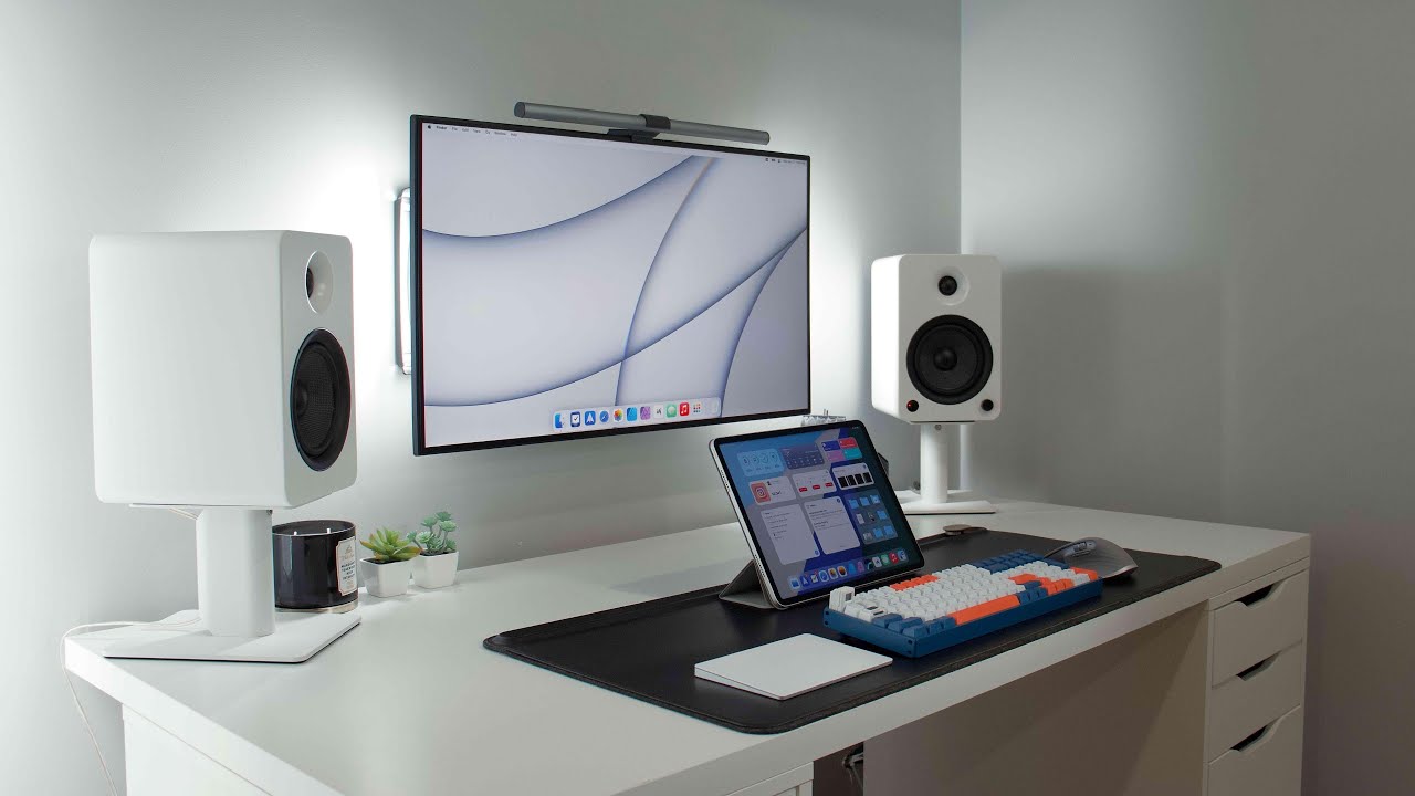Desk Setup Tour (2022) - Creative Work From Home - Clean & Minimal