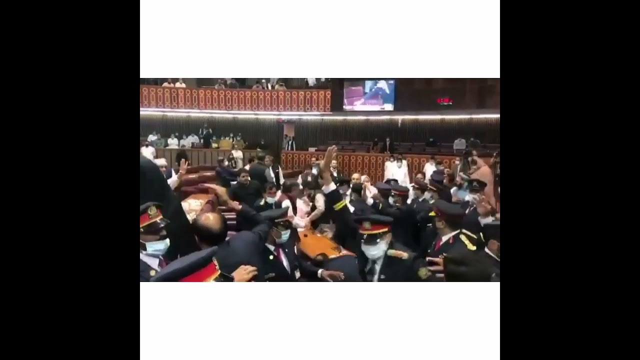 Pakistani politician Murad Saeed Fight in the assembly.