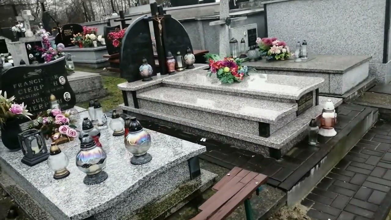 Cmentarz komunalny, ul. Krzyska, Tarnów - Krzyż .