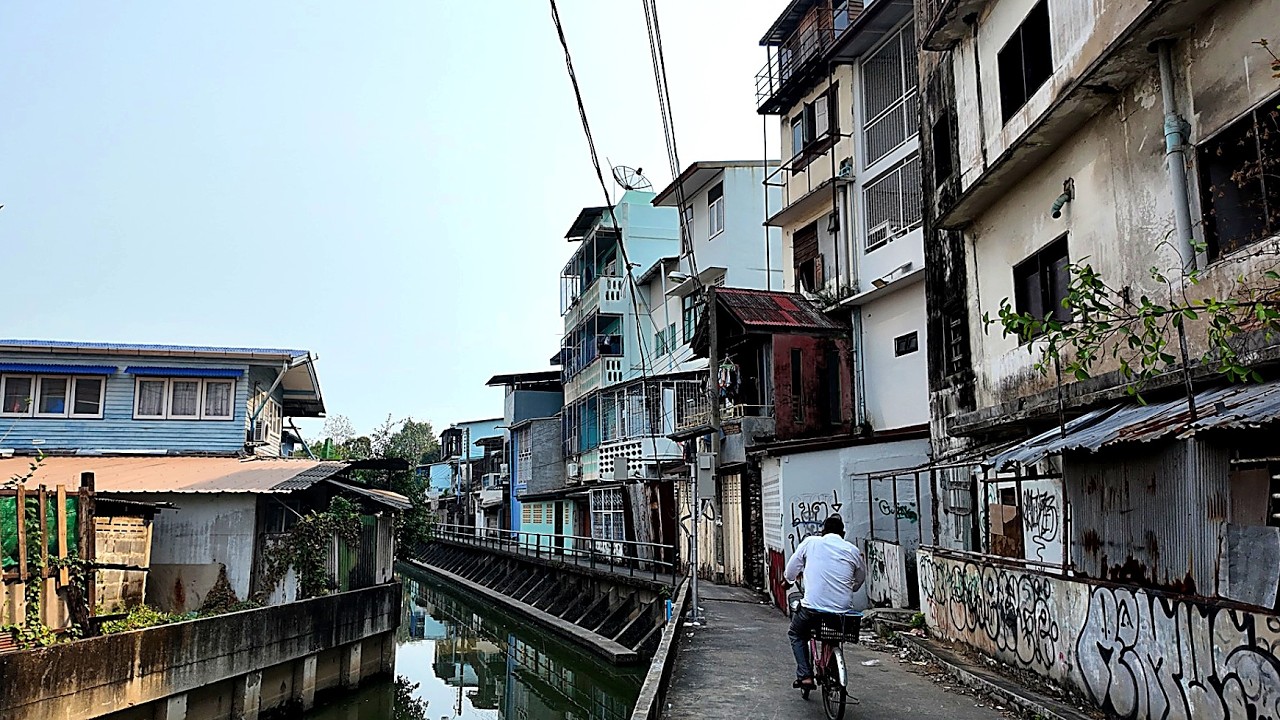Bangkok Beyond the Tourist Spots | walking tour