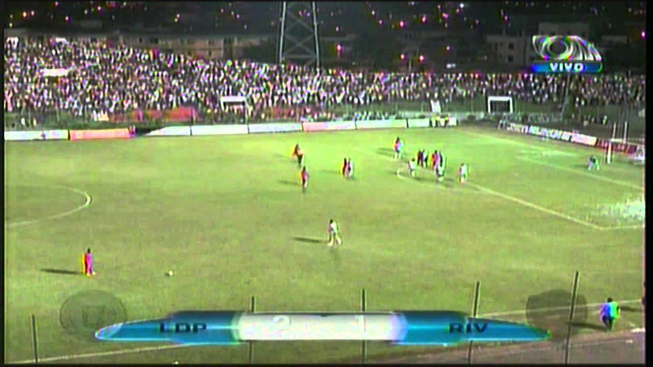 Gol de Liga de Portoviejo narración de Pedro Aníbal