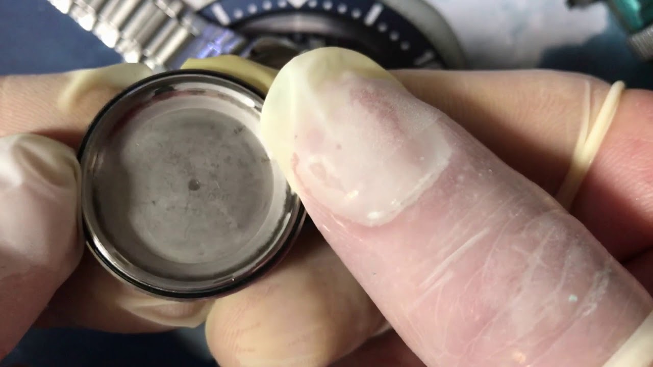 How to Replace a Watch Back Gasket