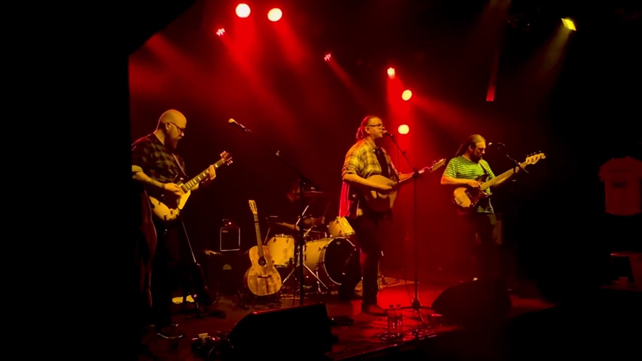 Markus Asunta yhtyeineen: Asterix ja Obelix Live (Semifinali 12.9.2024)