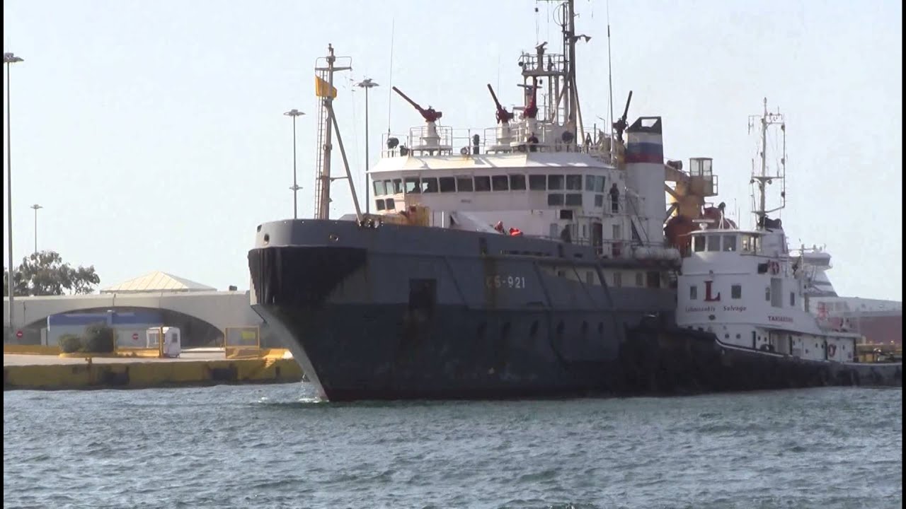 RUSSIAN NAVY SALVAGE TUG SB-921