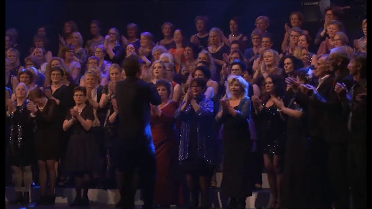 BROADWAY zingt On Top Of The World (BROADWAY25)