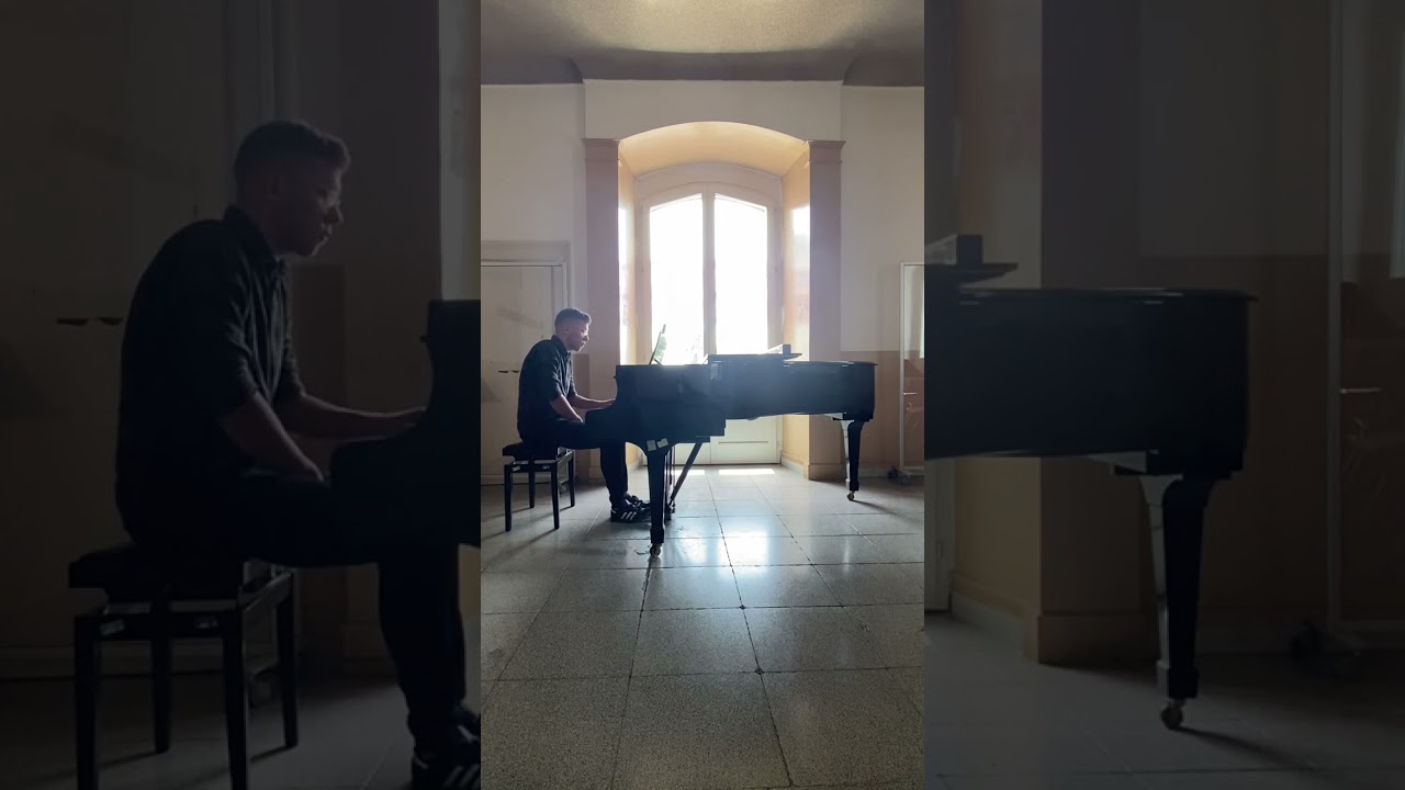 Philip Glass (*1937) - Mad Rush