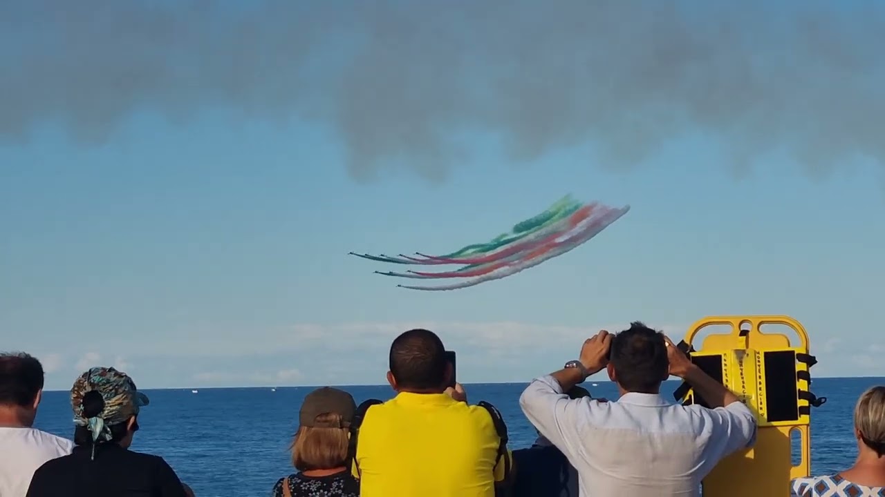 frecce tricolori porto recanati 21 agosto 2022