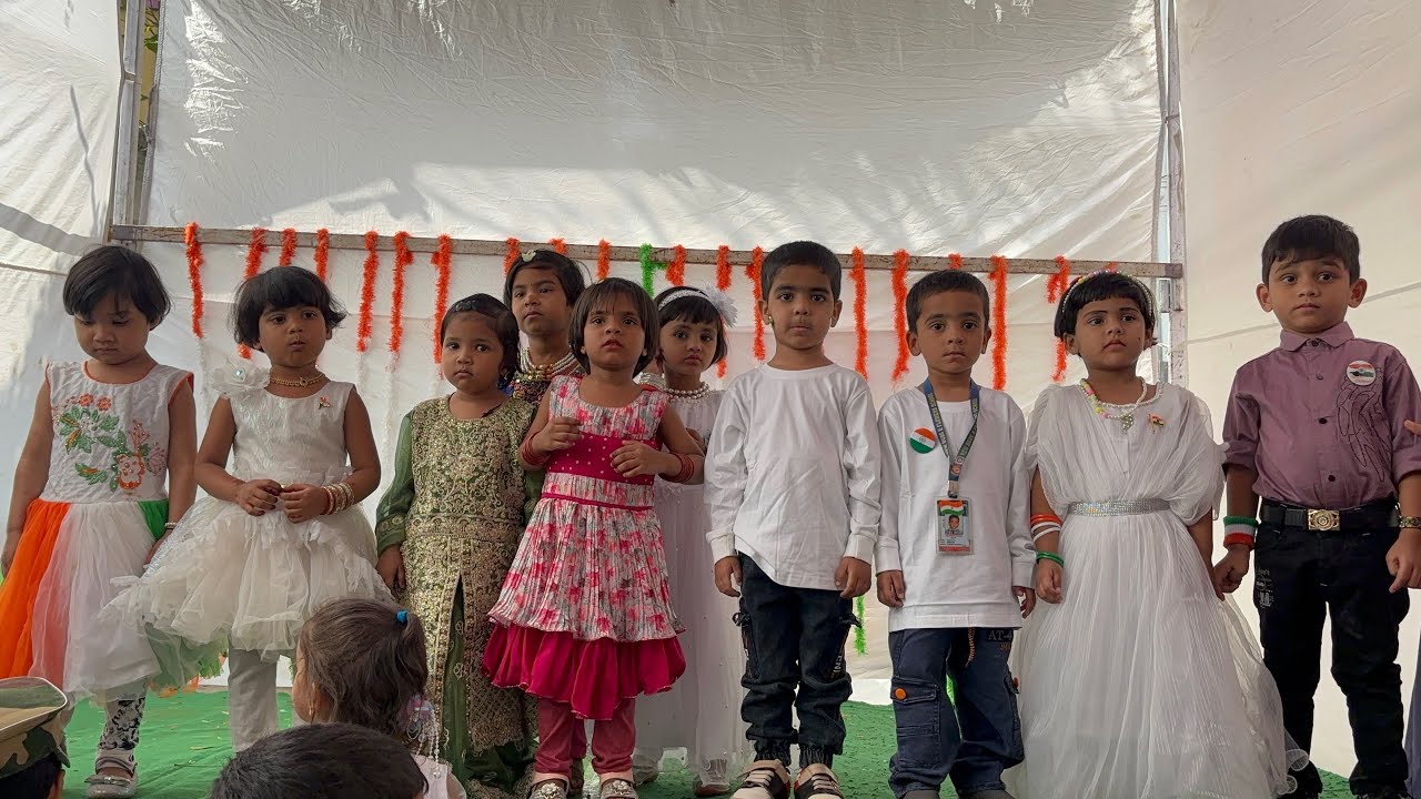  PP class students doing play group dance on Republic Daycelebrations@BhaleKidsTV @Nbfs2016#chuchutv