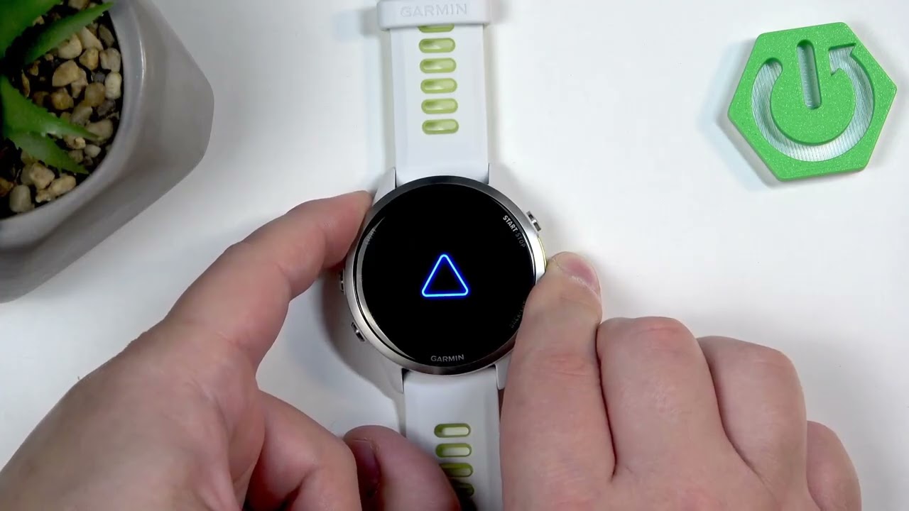 GARMIN Forerunner 970 の強制再起動（Force Restart）方法