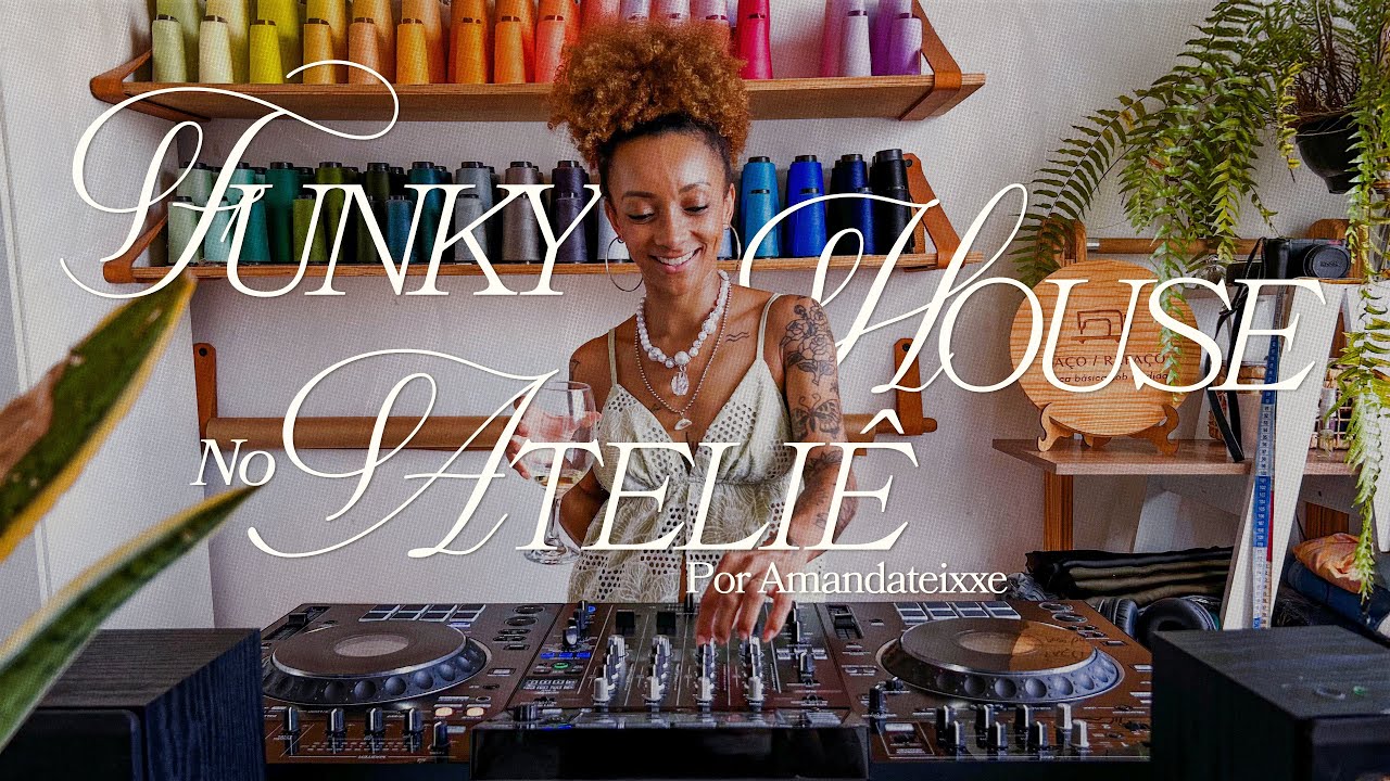 Funky House no Ateliê por Amandateixxe