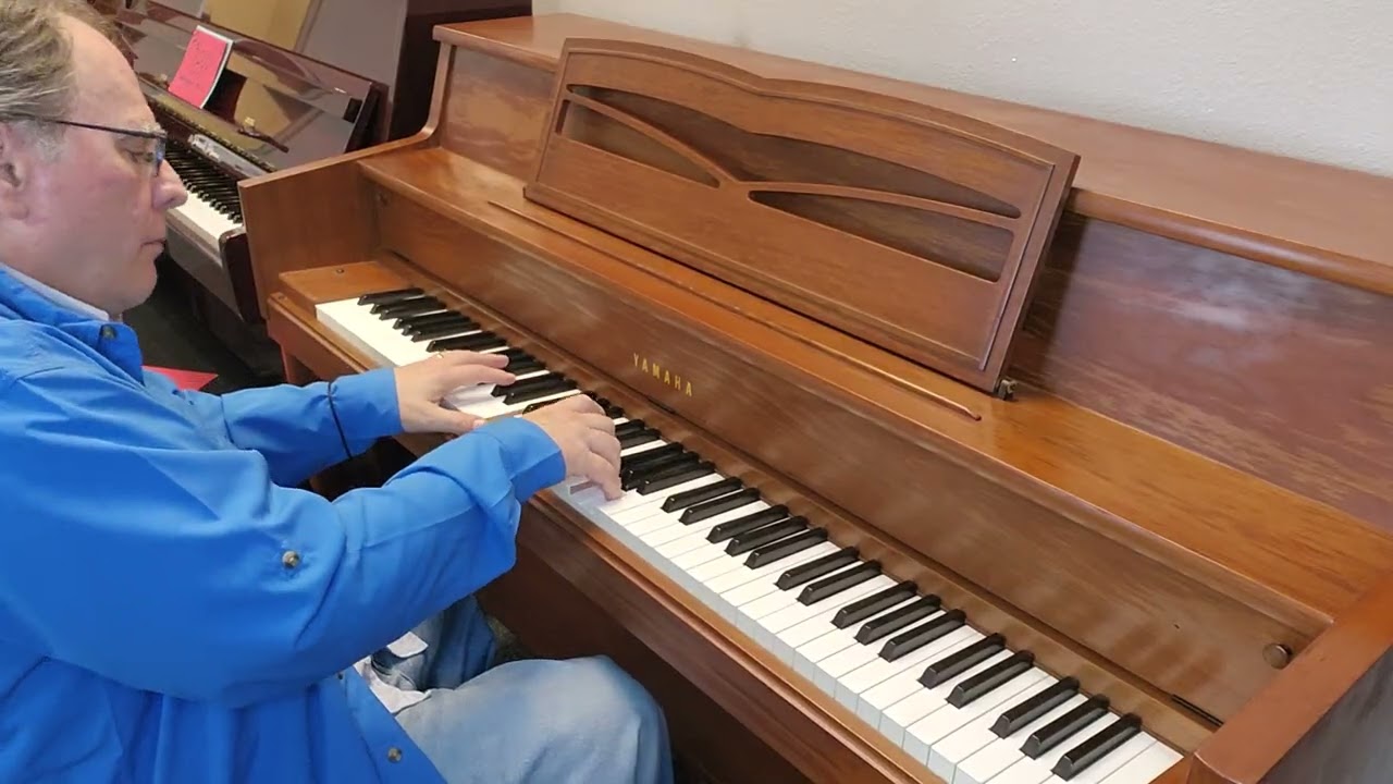 Used Yamaha Piano for sale