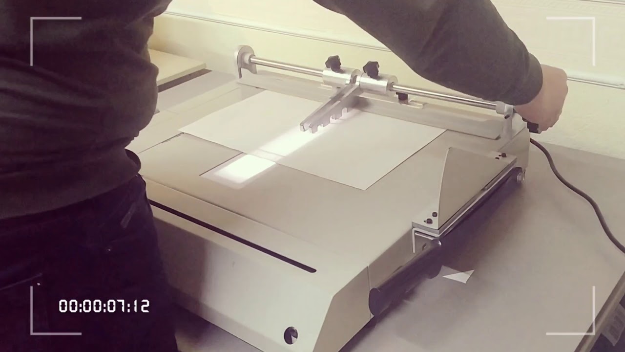 Монтажный стол для фотокниг DC-100P