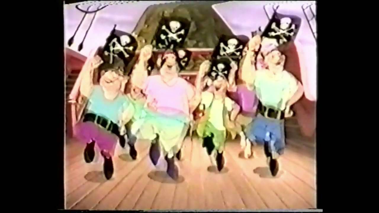 Peter Pan mainos Kaunotar ja hirviö-videolta