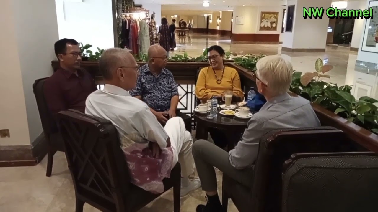 Meeting Megan Galus Kinantan with Mr.Robert Kuhn,DVM., Bioveta, a.s. at the Borobudur Hotel, Jakarta