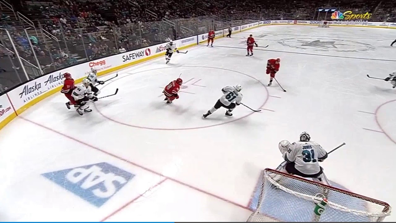 Jones biceps save on Lucas Wallmark