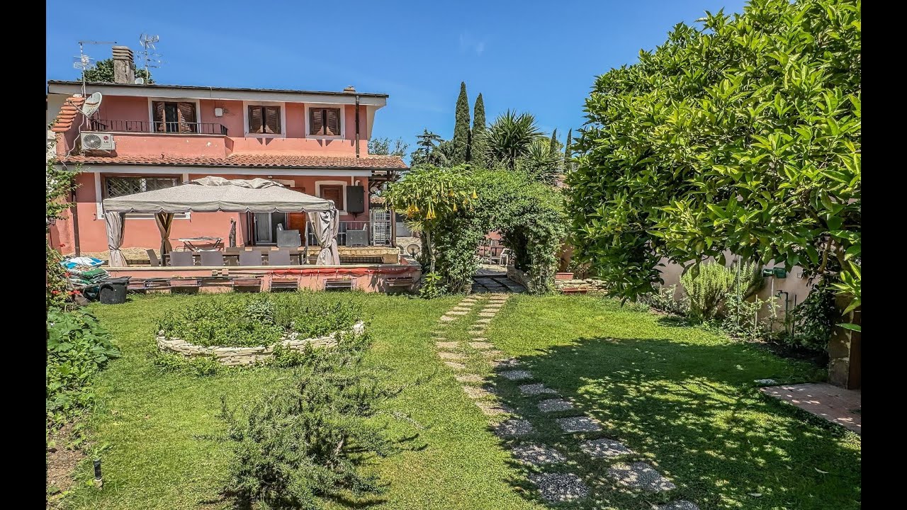 Villino con ampio giardino in vendita a Roma Infernetto video tour rif 147-24