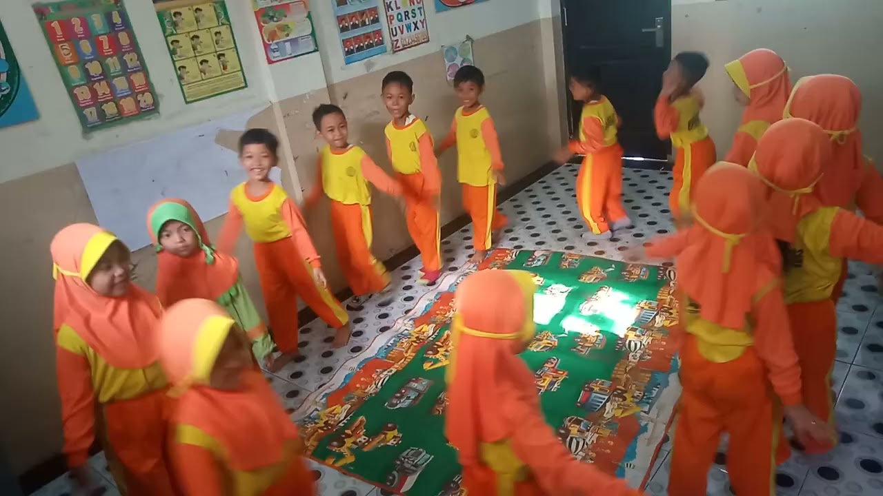 Game edukasi menirukan gerakan binatang #temabinatang 😍