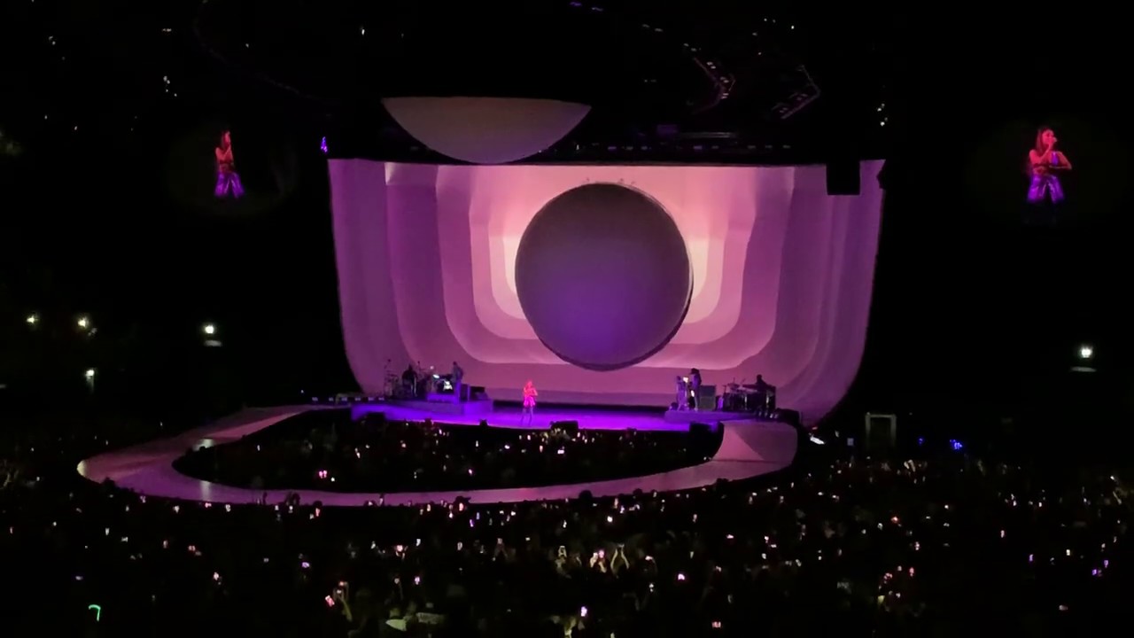 Ariana Grande: Adore & Love Me Harder & Breathin’ Live - Sweetener World Tour Amsterdam - Sept. 11th