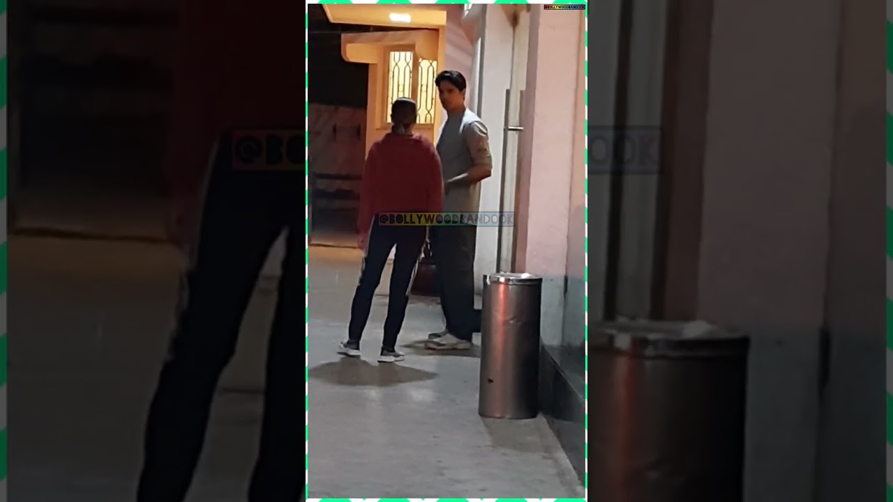 Sidharth Malhotra post Movie Screening in Mumbai today | #sidkiara | @bollywoodbandook