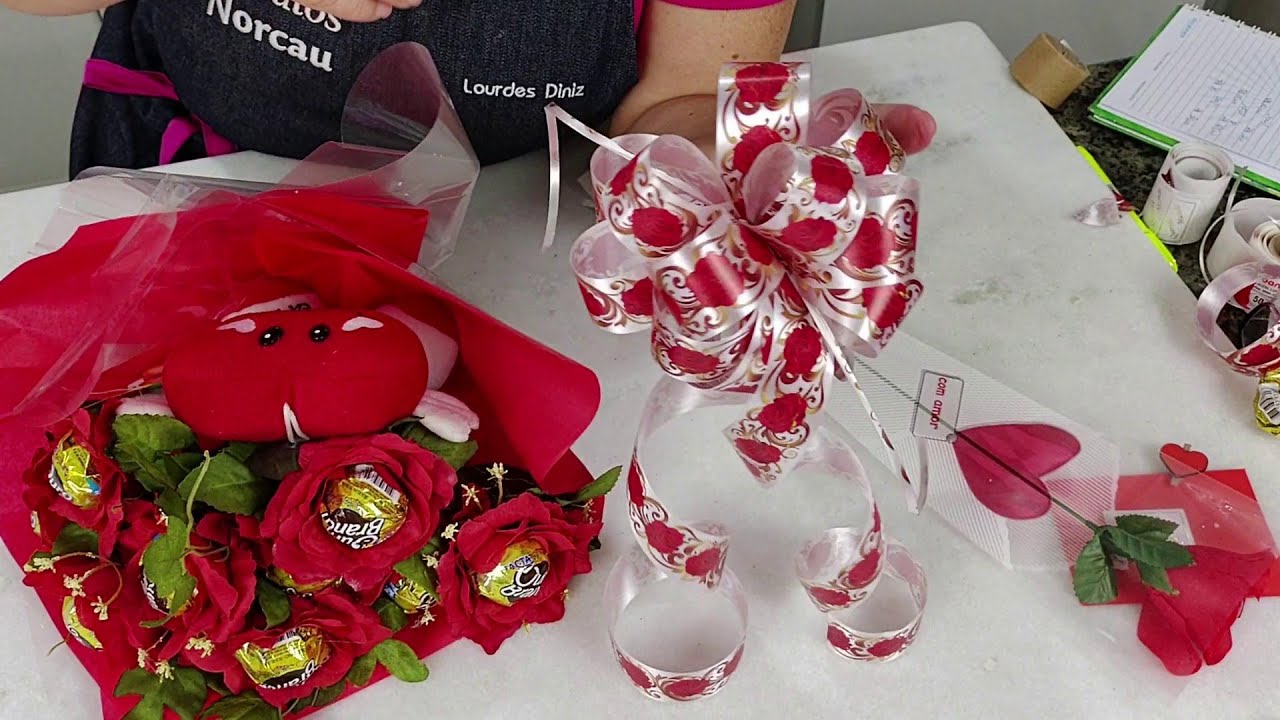 Mini Ramalhete com Ouro Branco Presente para o Dia das Mães e Namorados