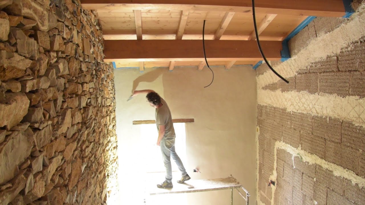 #52 Great progress! Plastering the first hemp block wall in the kitchen - Renovating our stone house