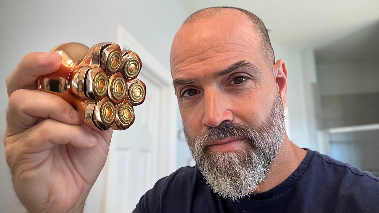 The New MAXGROOM  PRO 7D Head Shaver (Hypoallergenic)